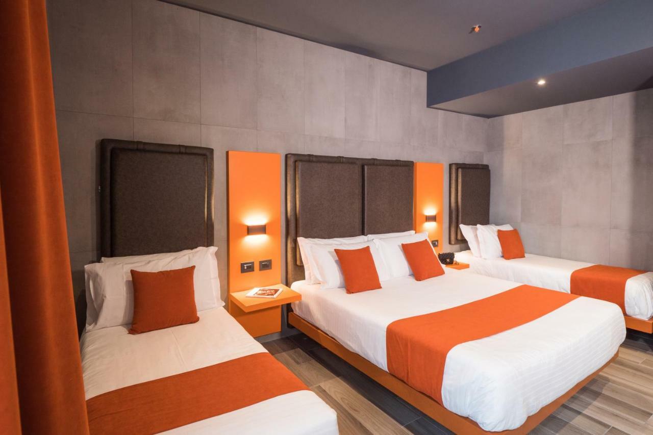 J24 Hotel Milano Pokoj fotografie